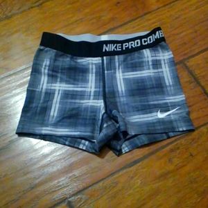 Women's small nike pro shorts